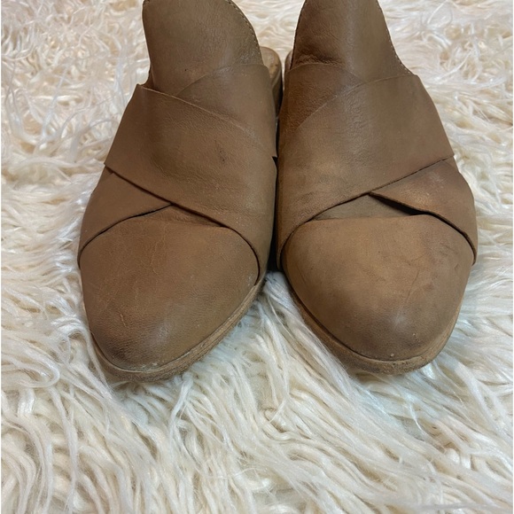 Eileen Fisher Bauer Tumbled Nubuck Mule Tan Leather Crisscross Flat Slide Size 9 - Picture 4 of 8